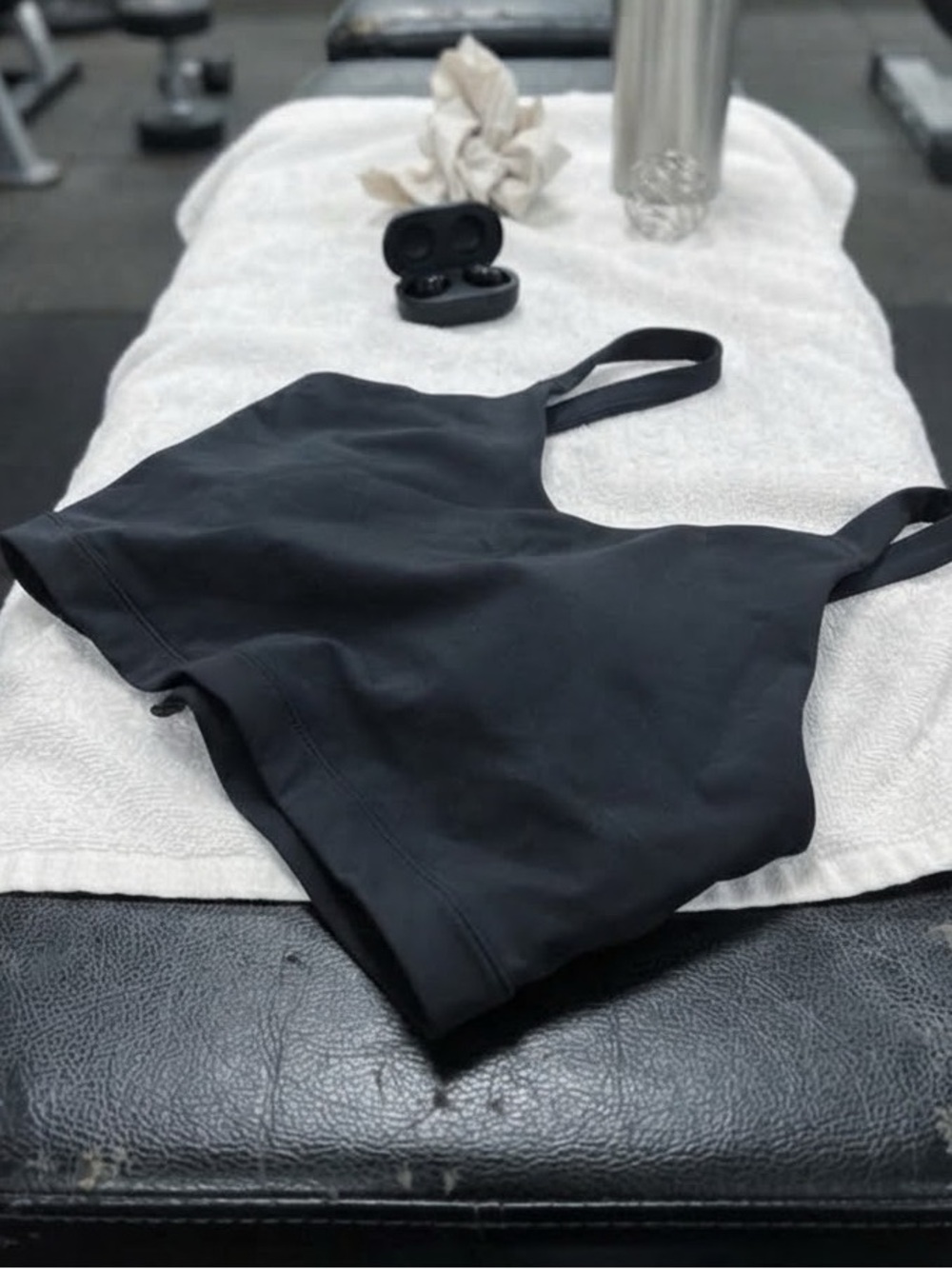 Hanes Moves Black Activewear Sports Bra Medium NWT Athleisure Yoga Crop Top